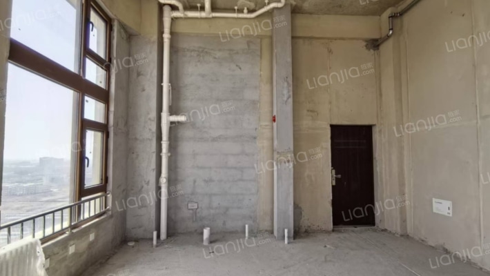 高铁东站附近，总价低，物业好，小区整体干净卫生-卫生间