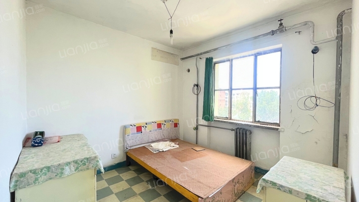 永济秀园  南北通透两居室高楼层采光好-卧室B