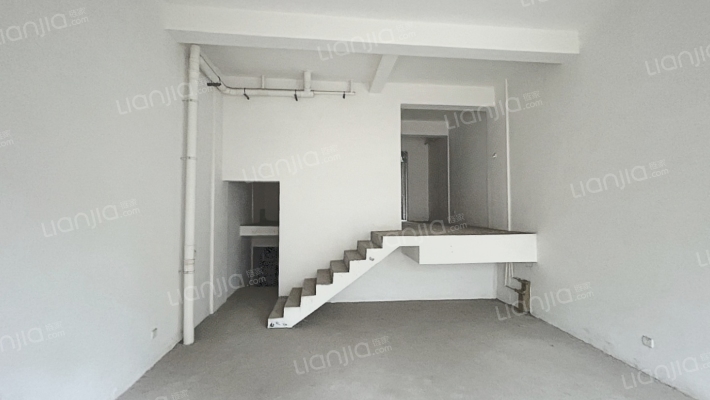 美林小镇二手房实景图