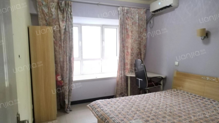 范阳主路 金竹花园 75平南向正规精装一居急售-卧室