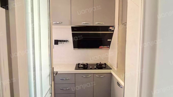 水岸花城 2室1厅 南-厨房