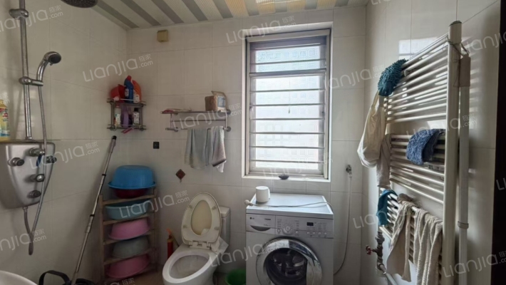 物探集中供暖社区 叠拼复式 采光停车无忧-卫生间A