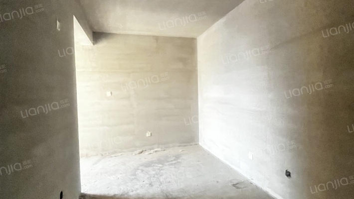金域中央 集中供暖 全阳两居  中间楼层-卧室B