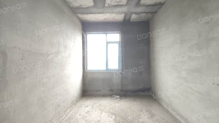 金色湖畔二手房实景图