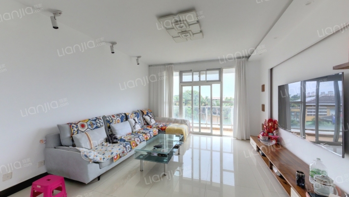 滇池卫城蓝港二手房实景图