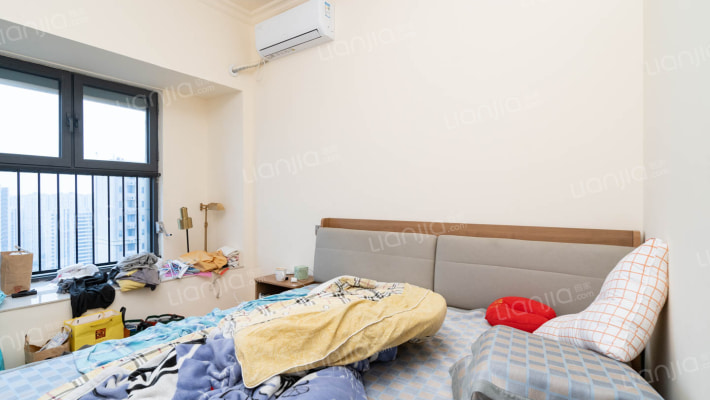 四房两卫改善户型 环境静谧幽美 人文环境优质-卧室D