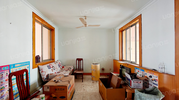 唐訾路公路局二手房实景图