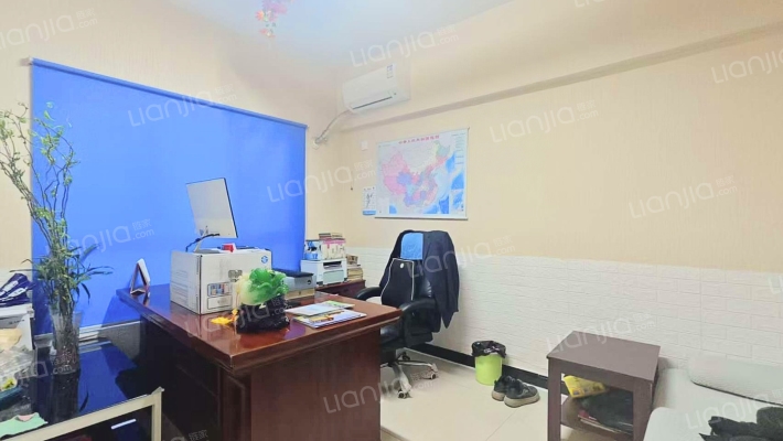 鸿德园三居  南北通透  出租中-卧室C