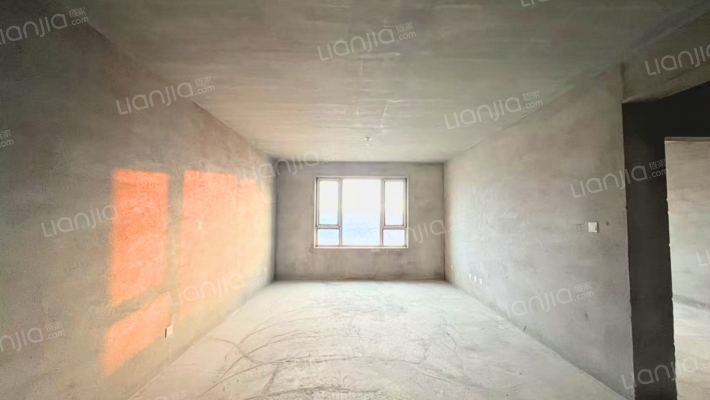 龙域名居二手房实景图