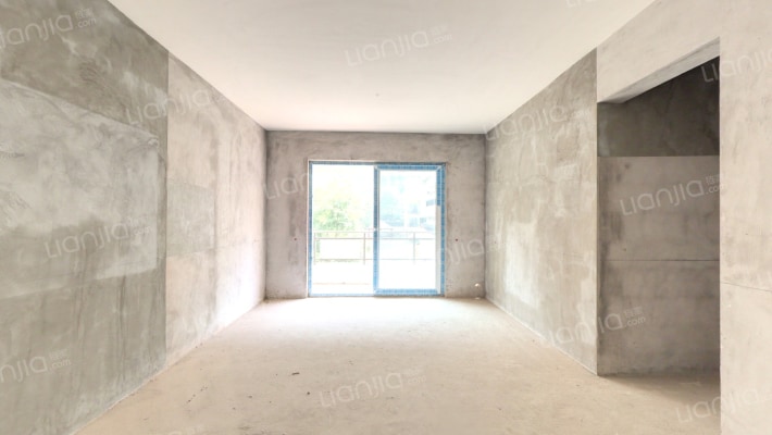 海成天生别院二手房实景图