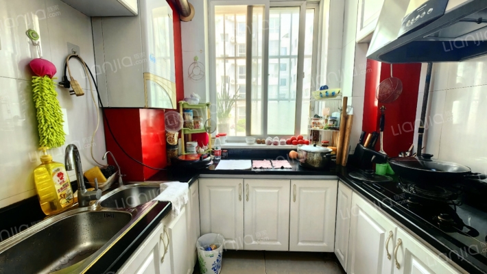 冠云路 汇源大酒店旁 精装低楼层两居-厨房