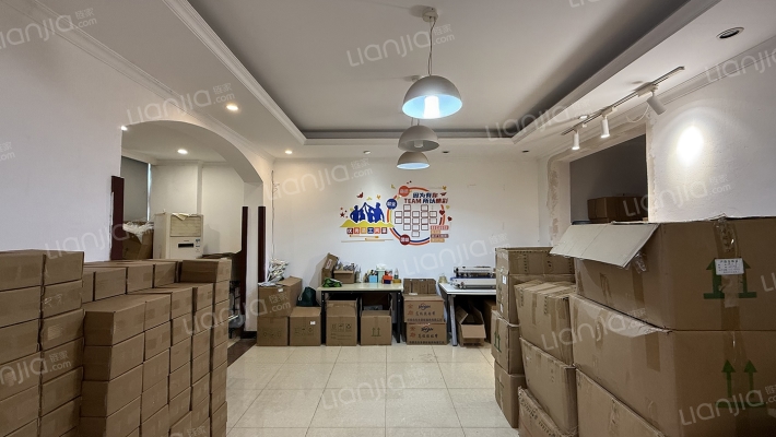 皇家别墅二手房实景图