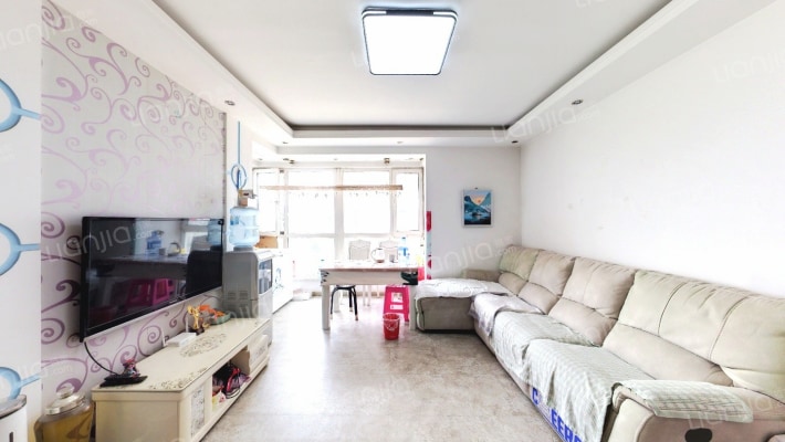 瑞赛居圣苑二手房实景图