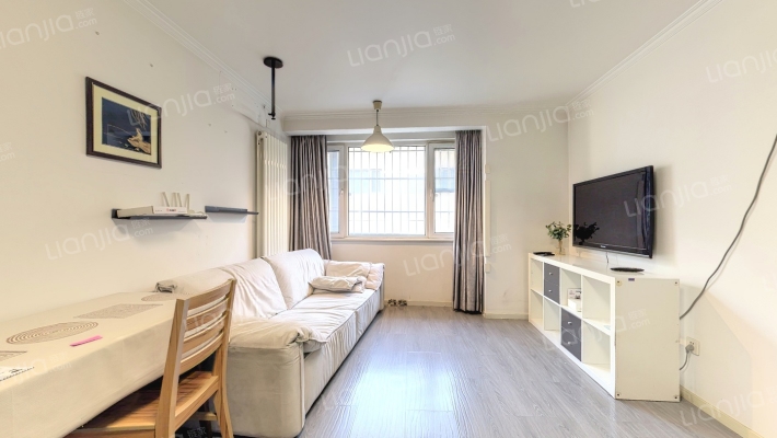 南庭新苑北区二手房实景图