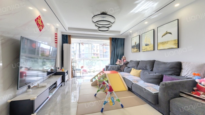 澳丽花苑二手房实景图