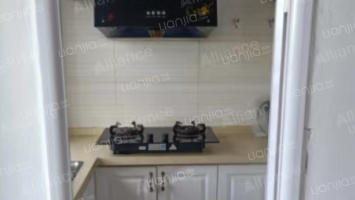 开发区 钻石广场 1居室 业主急售 带装修 满二-厨房