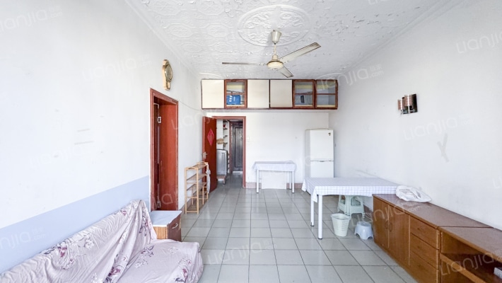 红育坡67号二手房实景图