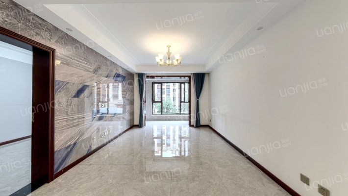 荣盛城荣尚苑二区二手房实景图