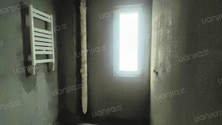 北通透三居室  洋房户型  一梯两户-卫生间B