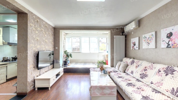 白露雅园东区二手房实景图