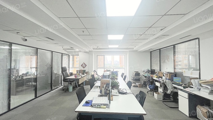 嘉龙中心二手房实景图