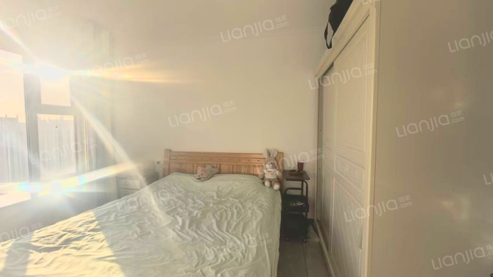 北京界三利中和城南向大两居精装修，位置好小区环境好-卧室A