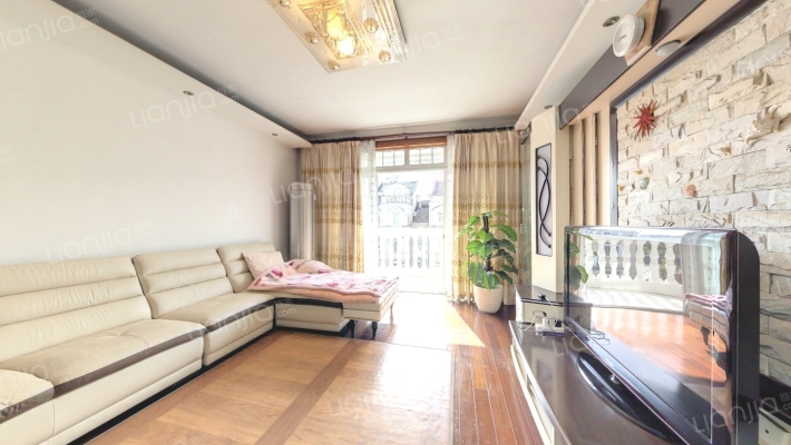 香树丽舍二手房实景图