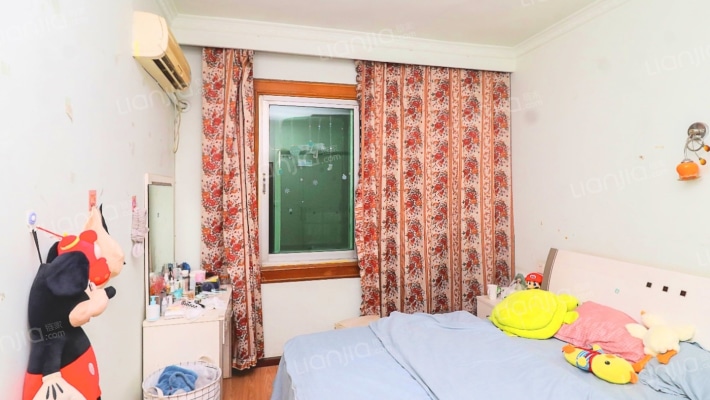 嘉禾西路 公交公司宿舍 单位房 公摊低 房子大套-卧室B