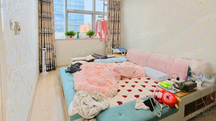 海益国际二手房实景图