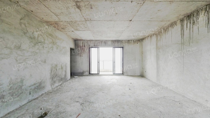 铭泰锦山府二手房实景图