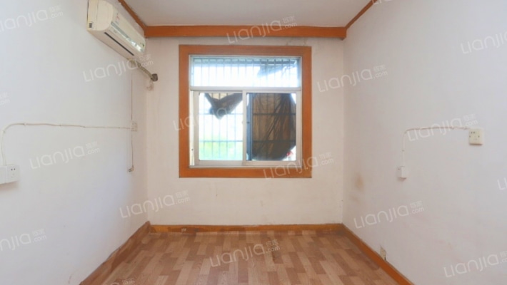 华中东路2号商住楼二手房实景图