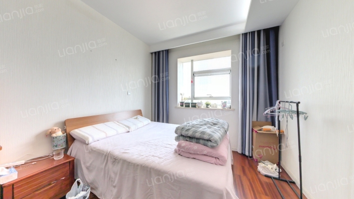 金岭尚座二手房实景图