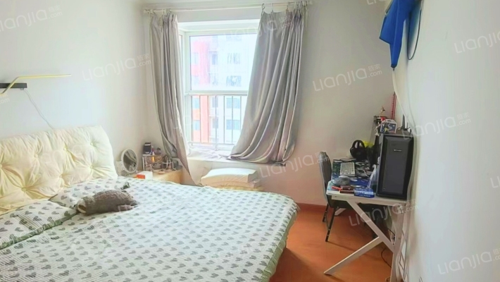 华阳路 双塔区 全南两居中高楼层-卧室A