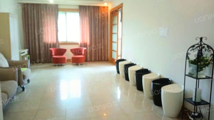 新鸿公寓二手房实景图