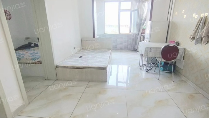 新龙城C2区二手房实景图