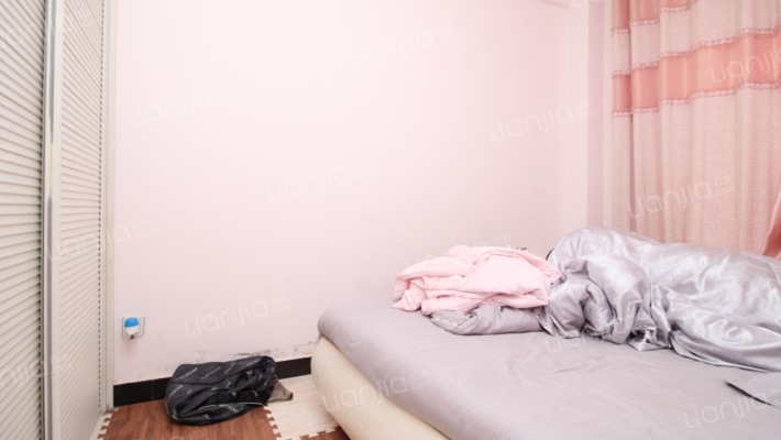滨江国际141平业主急卖房子精装修带地暖 可以正常首付-卧室A