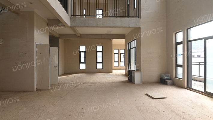 保利半山温泉谷二手房实景图