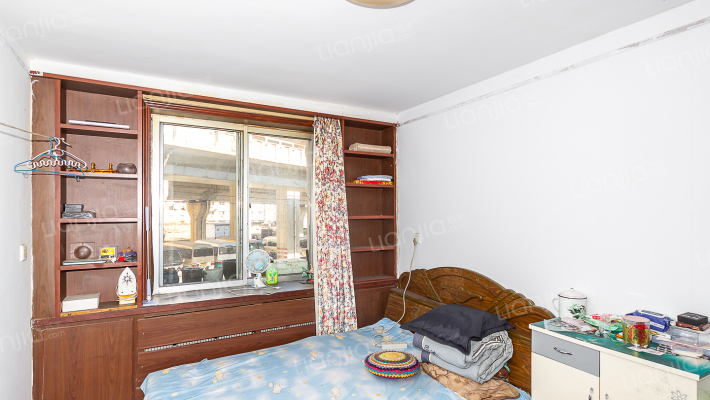 桃铁二手房实景图