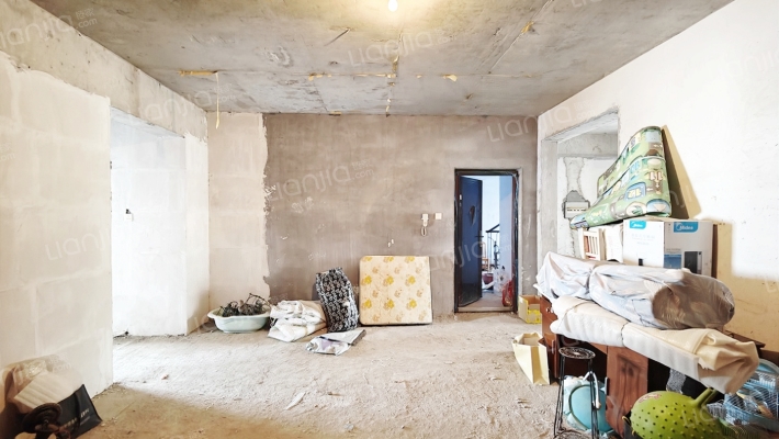 疾控小区二手房实景图