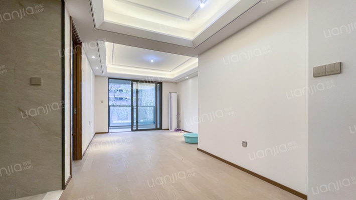 翡翠天悦艺园二手房实景图