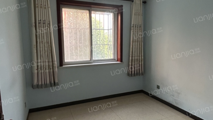 长空路南北通透 东林家园三居室 采光好 精装-卧室B