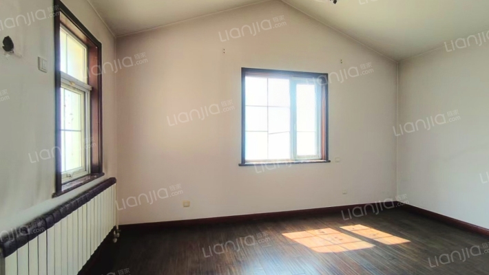 必看房，独栋琉璃湖别墅，产权清晰，无抵押-卧室E