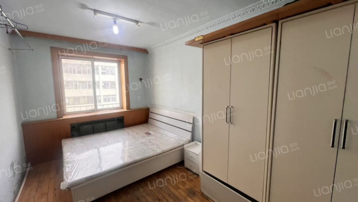 五中东区小区二手房实景图