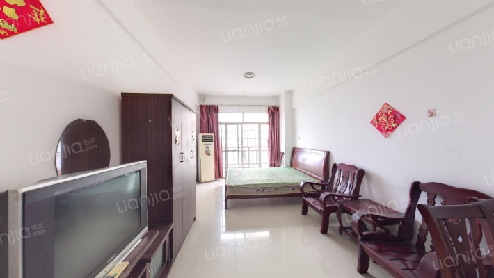 蓝钻华庭二手房实景图