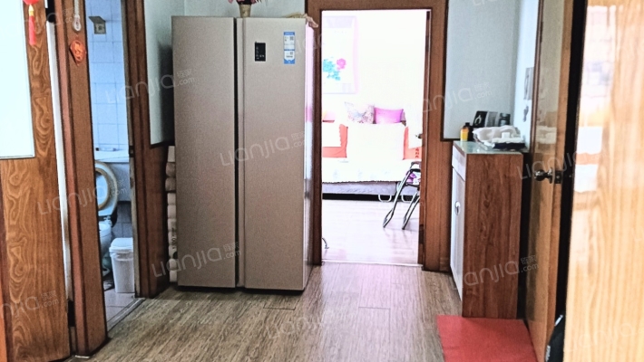 啤酒厂家属楼二手房实景图