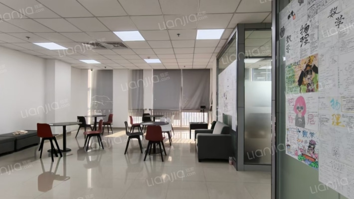 华星金融国际二手房实景图