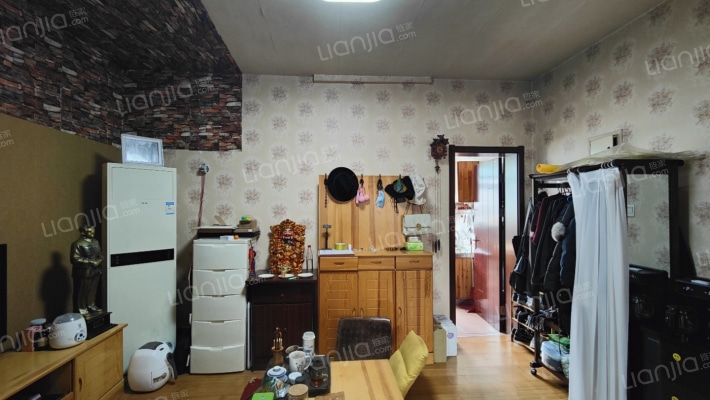 外贸工艺宿舍二手房实景图