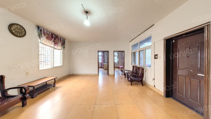 水晶宫二手房实景图