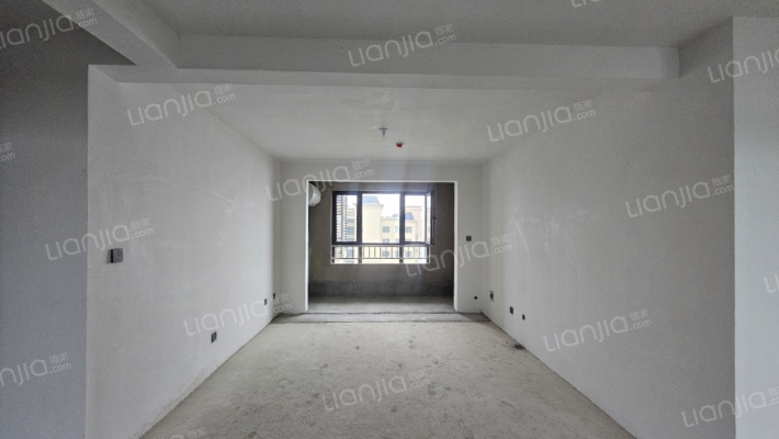 王府花园B区二手房实景图