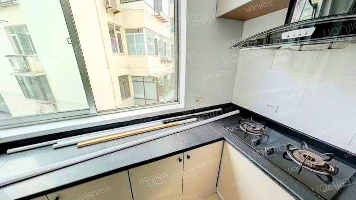 滨海中路197号二手房实景图